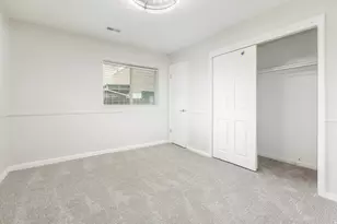 6765 S 1300 E, Cottonwood Heights, UT 84121 - Photo 17