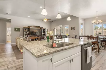 756 N Sage Creek Cir E, Washington, UT 84780 - Photo 21