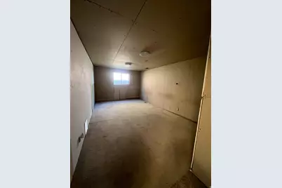 9434 S Turnpike Ln S, Sandy, UT 84070 - Photo 25