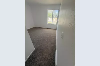 9434 S S Turnpike Ln Ln S, Sandy, UT 84070 - Photo 5
