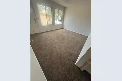 9434 S Turnpike Ln S, Sandy, UT 84070 - Photo 11
