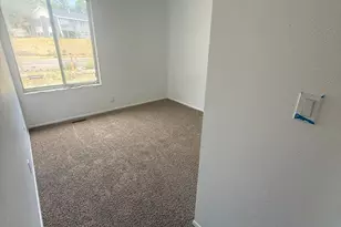 9434 S S Turnpike Ln Ln S, Sandy, UT 84070 - Photo 5