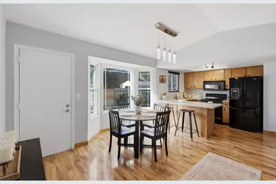 854 E Sandy Gulch Pl S, Sandy, UT 84094 - Photo 9