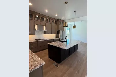 7297 W Double Dutch Dr, West Jordan, UT 84081 - Photo 3