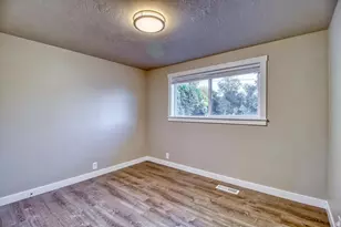 272 N Center St, American Fork, UT 84003 - Photo 9