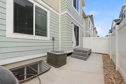 1098 E Waterway Ln, Saratoga Springs, UT 84045 - Photo 15