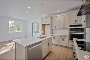 227 W Waterstone Circle, Murray, UT 84107 - Photo 11