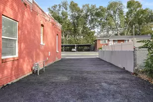 4938 S Center St, Murray, UT 84107 - Photo 9