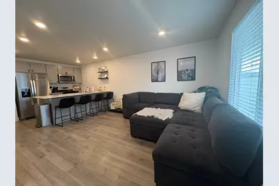 1052 E Scuttlebutt Ln, Saratoga Springs, UT 84045 - Photo 5