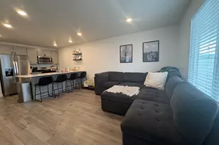 1052 E Scuttlebutt Ln, Saratoga Springs, UT 84045 - Photo 5
