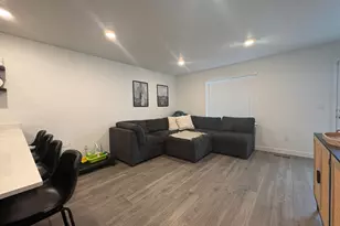 1052 E Scuttlebutt Ln, Saratoga Springs, UT 84045 - Photo 3