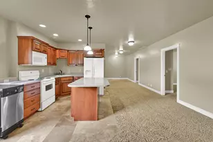 2942 W 2175 S, West Haven, UT 84401 - Photo 35