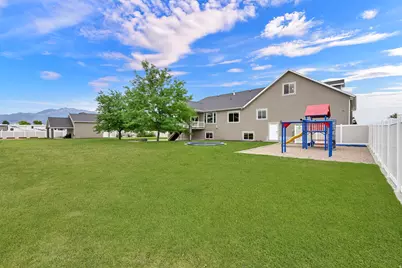 2942 W 2175 S, West Haven, UT 84401 - Photo 45