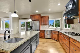 2942 W 2175 S, West Haven, UT 84401 - Photo 15