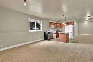2942 W 2175 S, West Haven, UT 84401 - Photo 37