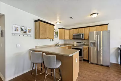1256 W Bridalwood Loop, Lehi, UT 84043 - Photo 9