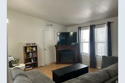 1025 N 300 W #38, Springville, UT 84663 - Photo 3