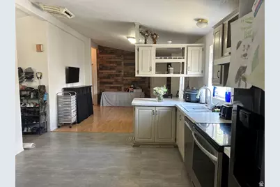 1025 N 300 W #38, Springville, UT 84663 - Photo 5