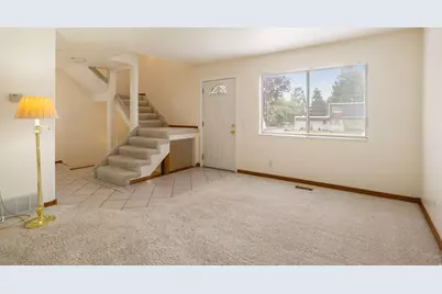 9744 S Yorkshire Dr, South Jordan, UT 84009 - Photo 7