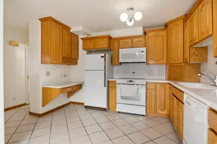9744 S Yorkshire Dr, South Jordan, UT 84009 - Photo 13