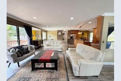6246 S Lorreen Dr, Murray, UT 84121 - Photo 7