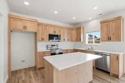 697 W 20 N, Hyrum, UT 84319 - Photo 13