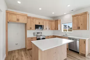 697 W 20 N, Hyrum, UT 84319 - Photo 13
