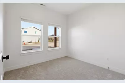697 W 20 N, Hyrum, UT 84319 - Photo 23