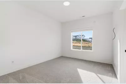 697 W 20 N, Hyrum, UT 84319 - Photo 25