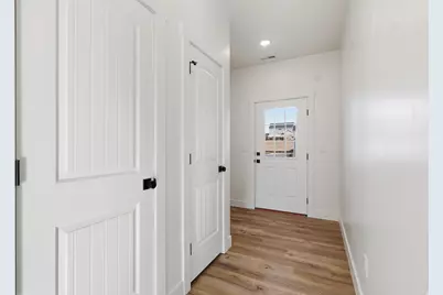 697 W 20 N, Hyrum, UT 84319 - Photo 9