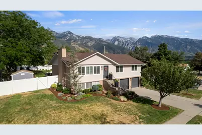 7825 S Dolphin Cir E, Cottonwood Heights, UT 84121 - Photo 5