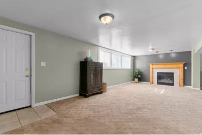 7825 S Dolphin Cir E, Cottonwood Heights, UT 84121 - Photo 29