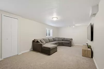 11047 S Lamasa Cir E, Sandy, UT 84092 - Photo 31