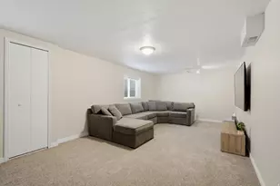11047 S Lamasa Cir E, Sandy, UT 84092 - Photo 31