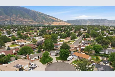 11047 S Lamasa Cir E, Sandy, UT 84092 - Photo 49