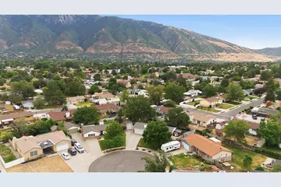 11047 S Lamasa Cir E, Sandy, UT 84092 - Photo 47