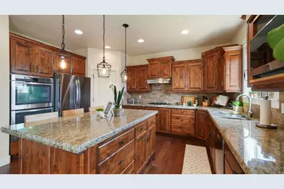 729 W 3275 N, Lehi, UT 84043 - Photo 9
