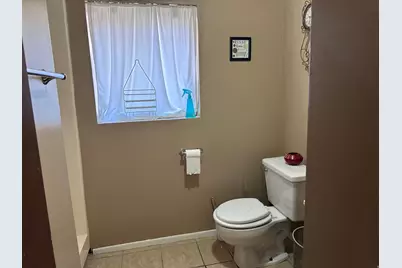 6075 Park Wood Dr, Kearns, UT 84118 - Photo 19