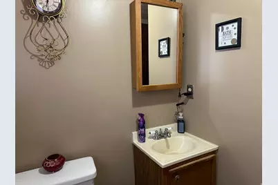 6075 Park Wood Dr, Kearns, UT 84118 - Photo 21
