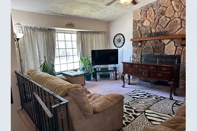 6075 Park Wood Dr, Kearns, UT 84118 - Photo 11