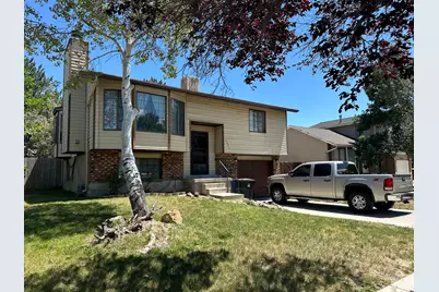 6075 Park Wood Dr, Kearns, UT 84118 - Photo 1