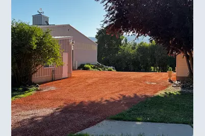 2334 S Falcon Way E, Huntsville, UT 84317 - Photo 23