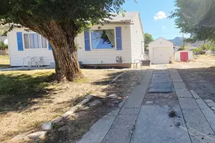 421 Circle Way, East Carbon, UT 84520 - Photo 5