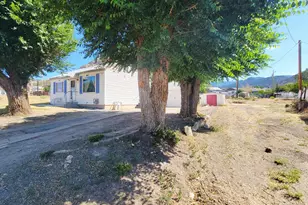 421 Circle Way, East Carbon, UT 84520 - Photo 7