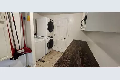 360 N State St, Ferron, UT 84523 - Photo 11