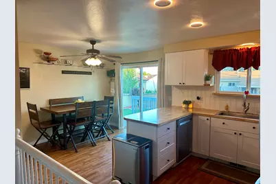 5015 W Niagara Cir S, Salt Lake City, UT 84118 - Photo 5