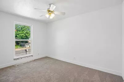 6383 S Lauritzen Dr, Taylorsville, UT 84129 - Photo 17
