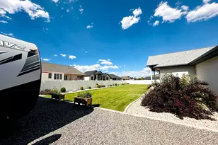 888 W Torrey Pnes Dr, Richfield, UT 84701 - Photo 17