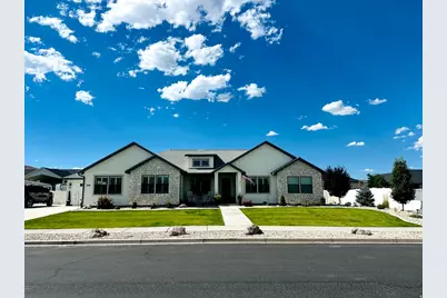888 W Torrey Pines Dr, Richfield, UT 84701 - Photo 1