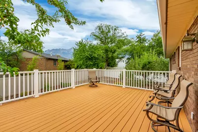 1737 E Sunrise Meadow Dr, Sandy, UT 84093 - Photo 23